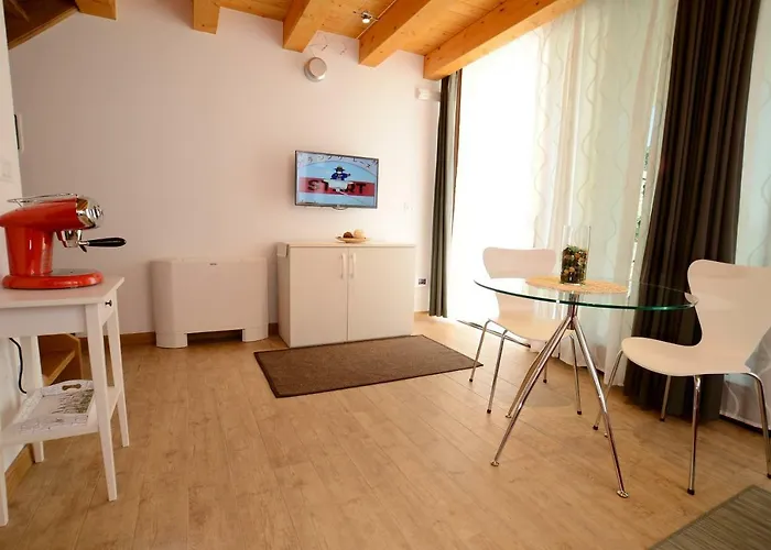 ベッド・アンド・ブレックファスト B&B Sgonico 4*